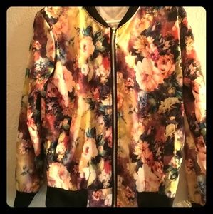 Flowery Bomber style zipper lightweight jacket